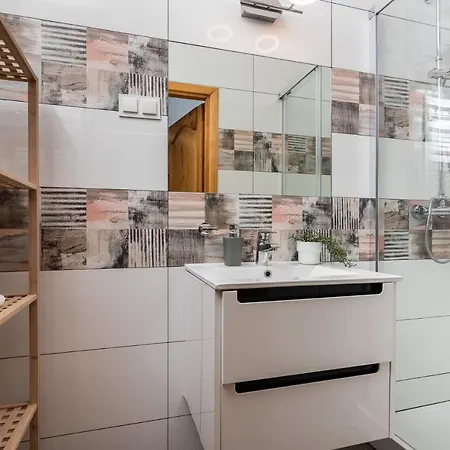 Apartament Classy Old Town - By Upstairs *